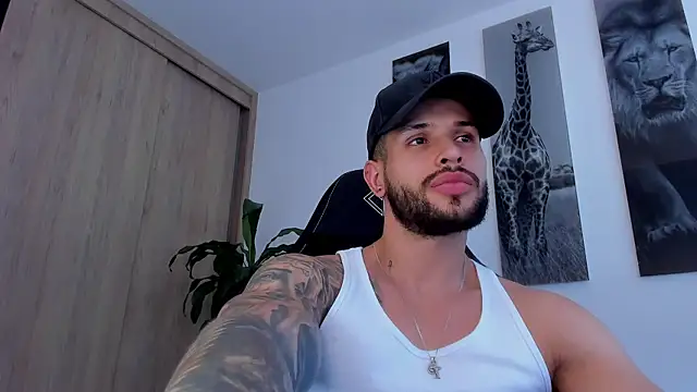 Santos_ramirez1 live cam on StripChat