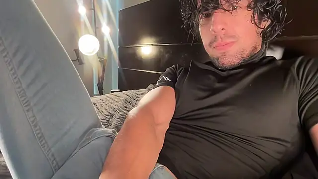beranco19 Live Webcam on Stripchat