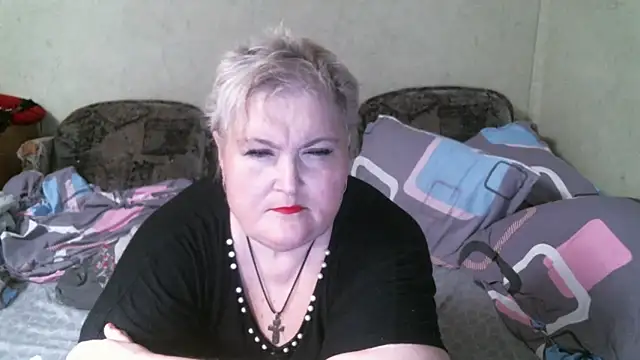 Lana555 live cam on StripChat