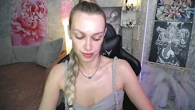 NickyAdamidi live cam on StripChat