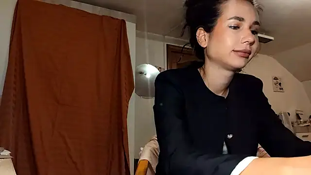 HazyLoom live cam on StripChat