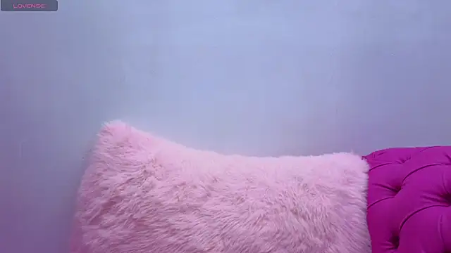 Kaely-Burning webcam