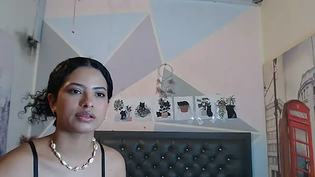 Adut_Akech webcam