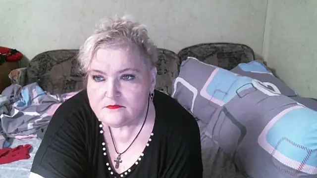 Lana555 live cam on StripChat