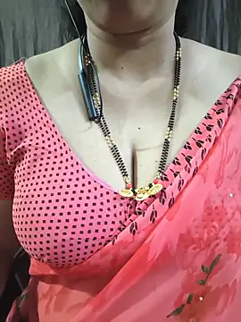 bhuvana_555 webcam