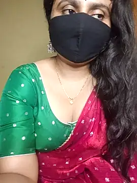 Sravvi499 live sex cam