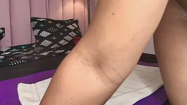 hallybans (F young) - Explode my machine until I'll squirt
