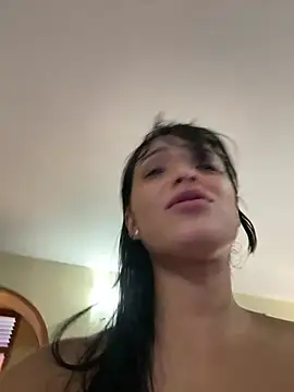 SaharQamar webcam