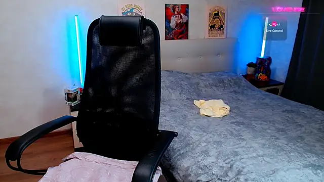 ur_geekgirl webcam