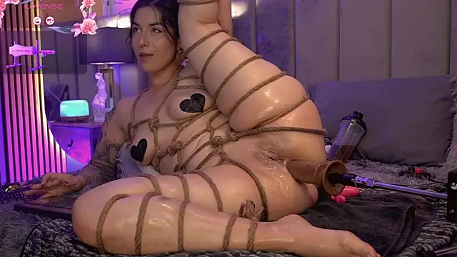Angelina_Dior webcam
