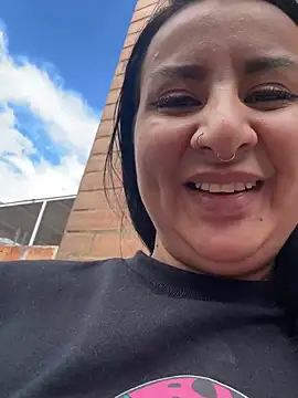 Abril_Luv webcam