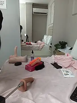 nahomyrain - Nahomyrain's free webcam - UK Sex Cams