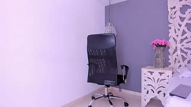 karinavega_ - KarinaVega_'s free webcam - UK Sex Cams