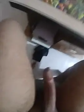 bigcock760022 live cam on StripChat