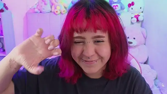 NekoWaifu live cam on StripChat