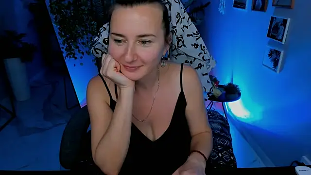 Golden_Dragon live cam on StripChat