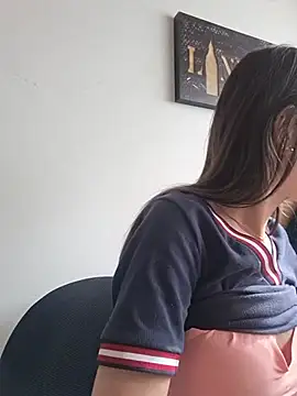 _Isabella-7 webcam
