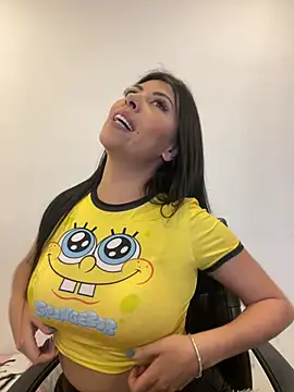 Alanna_atm_ webcam