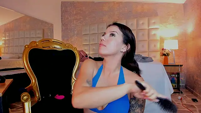 MelaniieRoux webcam