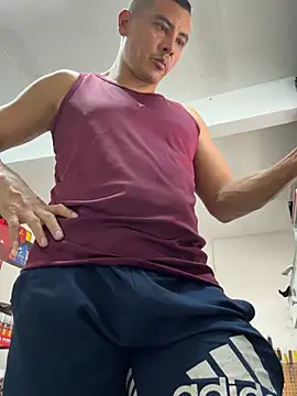 Paul22cm- live cam on StripChat