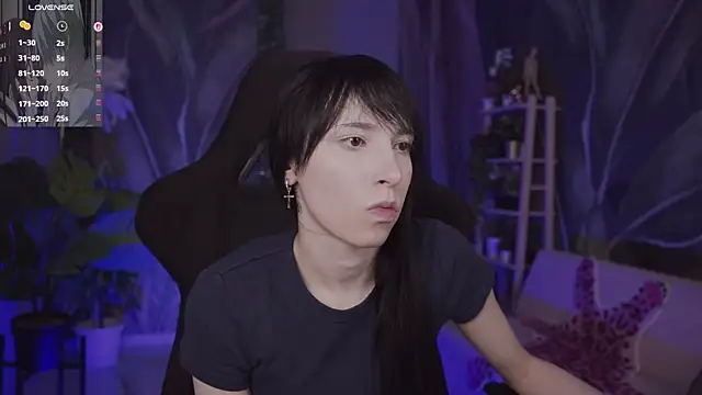 SeraphineSparda webcam