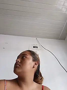stefanylovers26 - Stefanylovers26's free webcam - UK Sex Cams