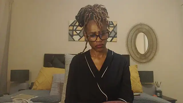 Creamyass22 webcam
