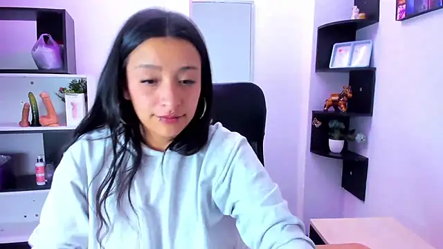 Sarah_Hornny webcam
