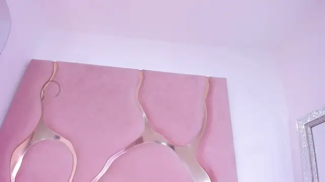 Lia_petiteht webcam