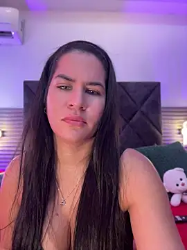 zafira_alabi's live room