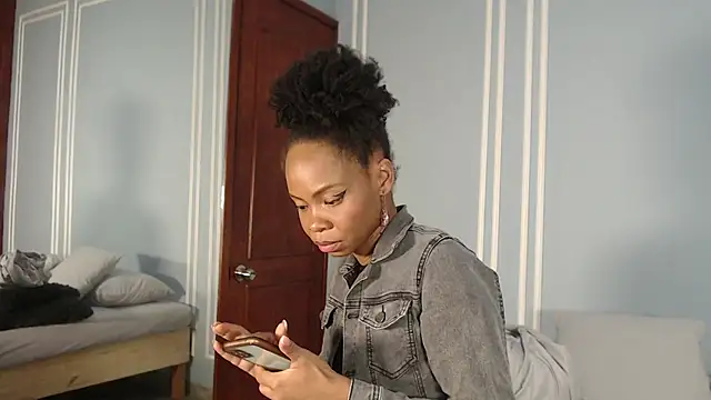 ChantalGarner live cam on StripChat