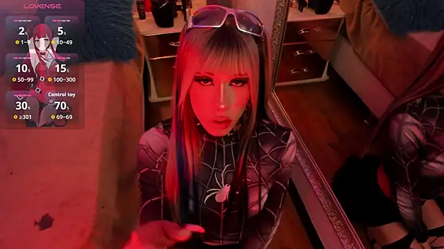 Foxxy_Doll live cam on StripChat