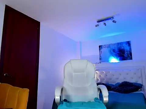dominikvega live cam on StripChat