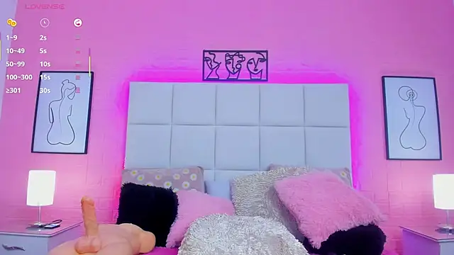 charlotte_kisss webcam