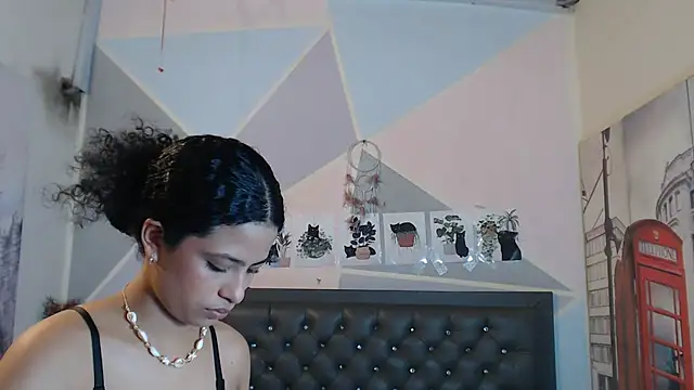Adut_Akech webcam