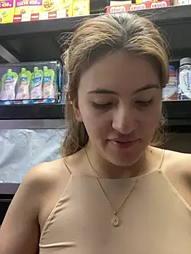 Andrea_19blonde webcam