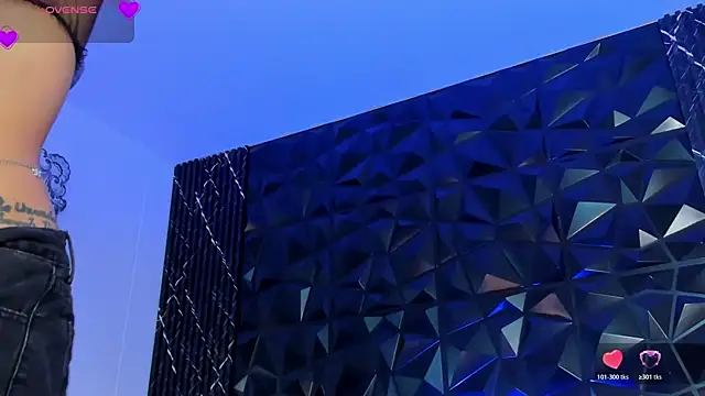 AliceStevens1_ webcam