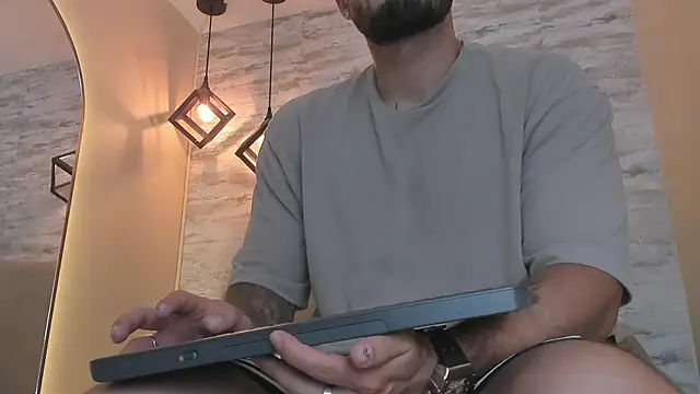 dominic_de_luca webcam