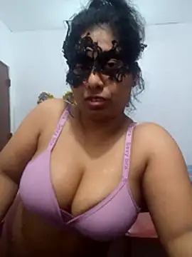 Expose_Queen webcam
