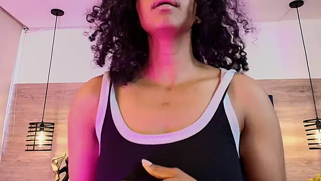 Ellie-Alves webcam