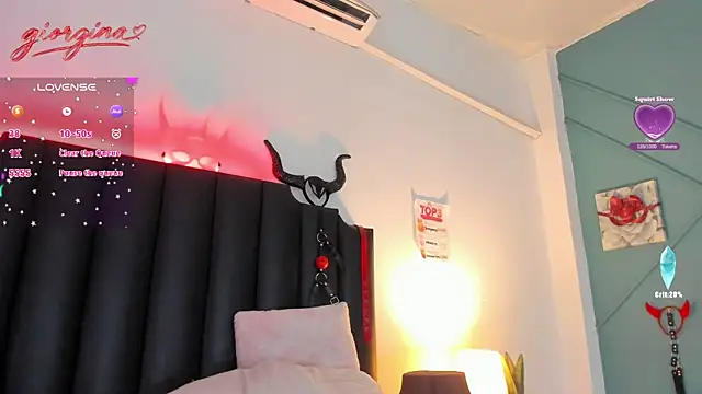 Giogiina_ webcam