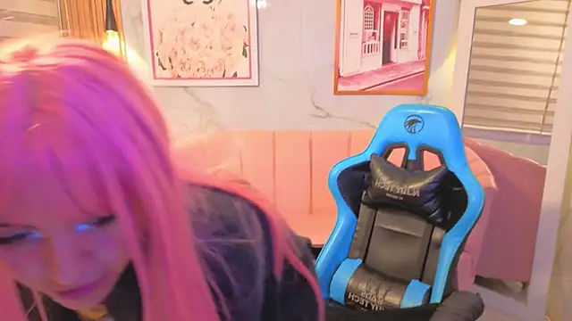 yuna_doll_a webcam