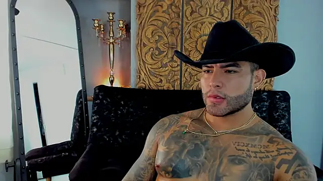 Aaron_Vega webcam