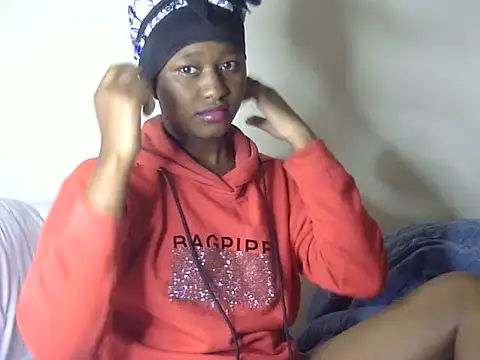 Petite_Ebony10 live cam on StripChat