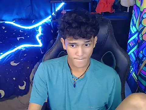 hugekenbigcock