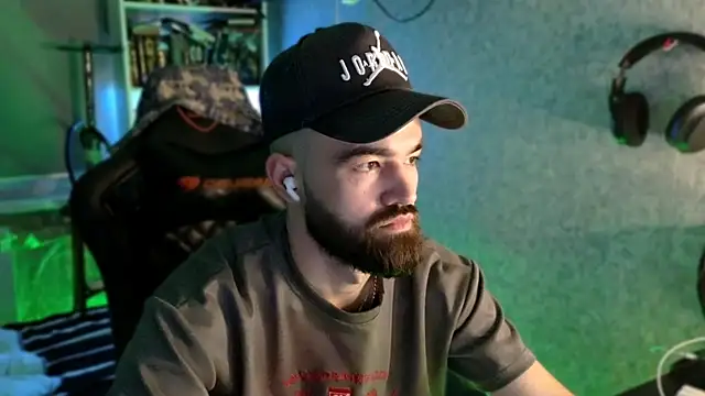 _Serious_Man live cam on StripChat