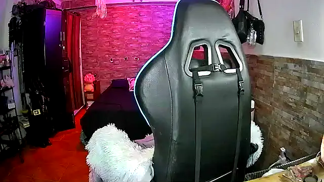 AngelaQueen_ live cam on StripChat