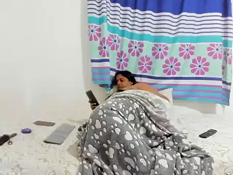 SusanaEshwar webcam