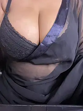 DarlingRuby live cam on StripChat