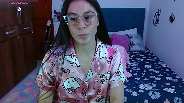 antonella_sweet33 live cam on StripChat